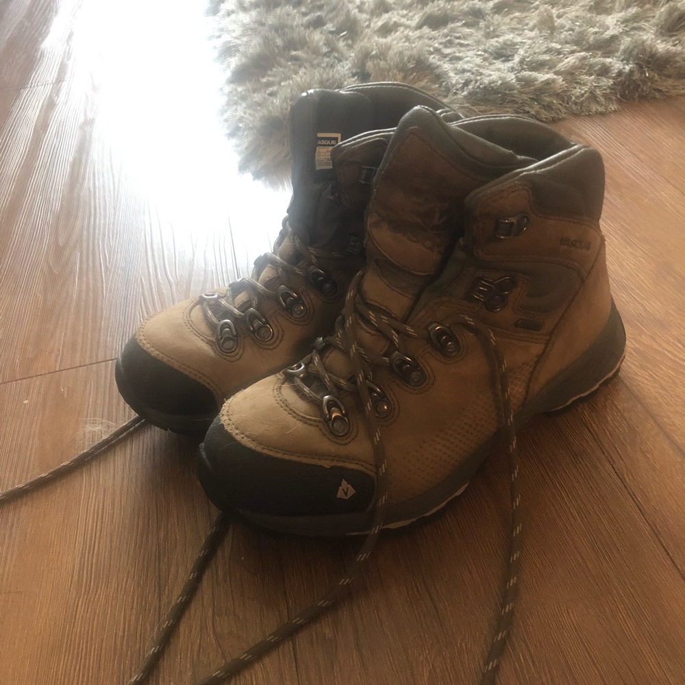 Never worn Vasque Hiking Boots
